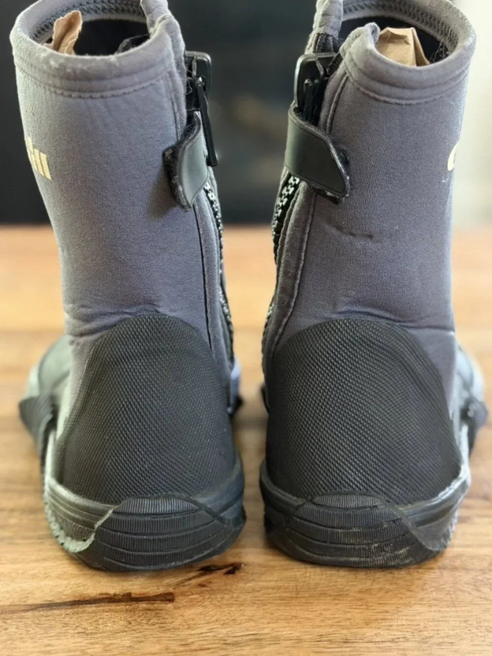 Gill Aero Water/Sailing Boots USA 9 Euro 42 Neoprene Rubber Gray Black